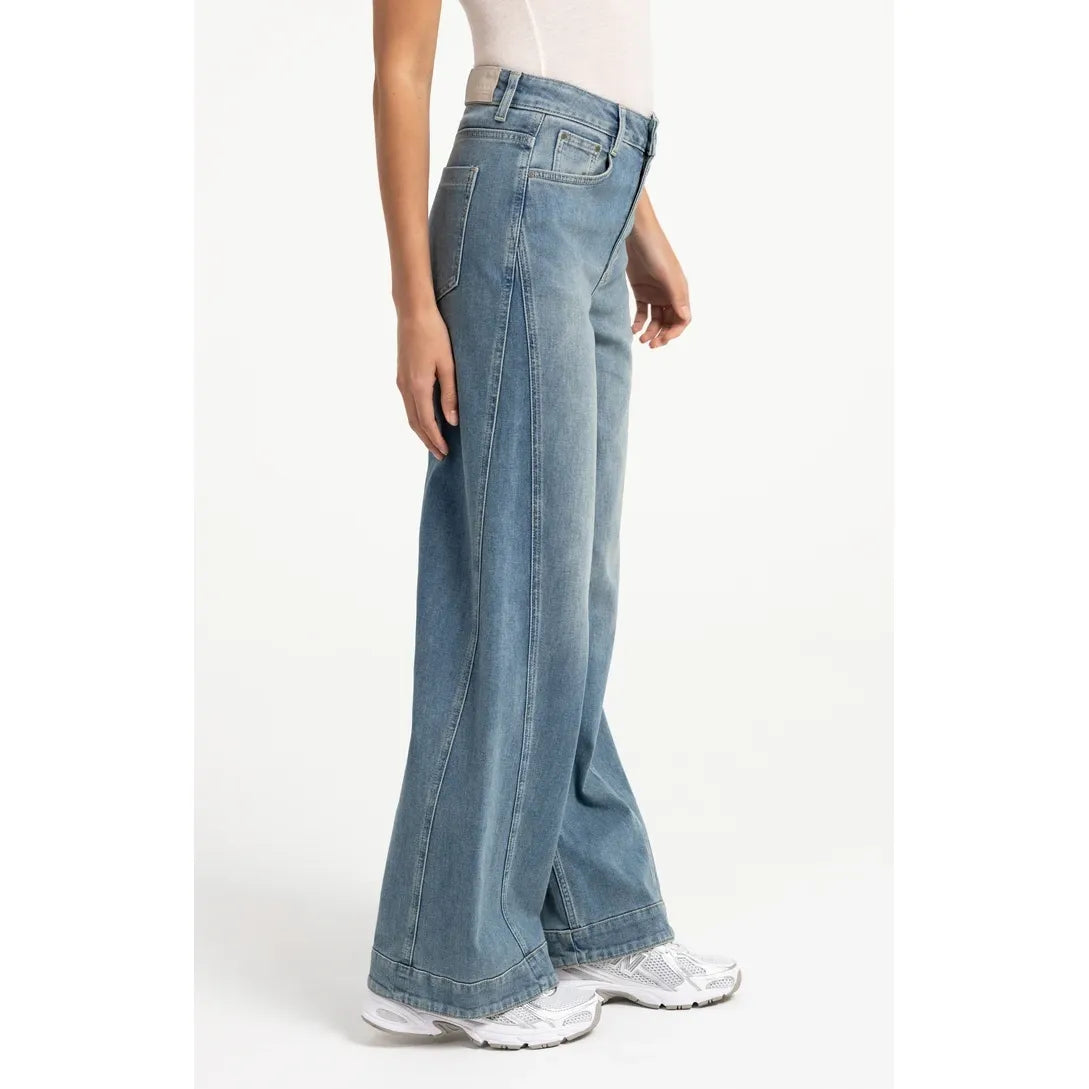 Wide Leg Jeans with Seam Details