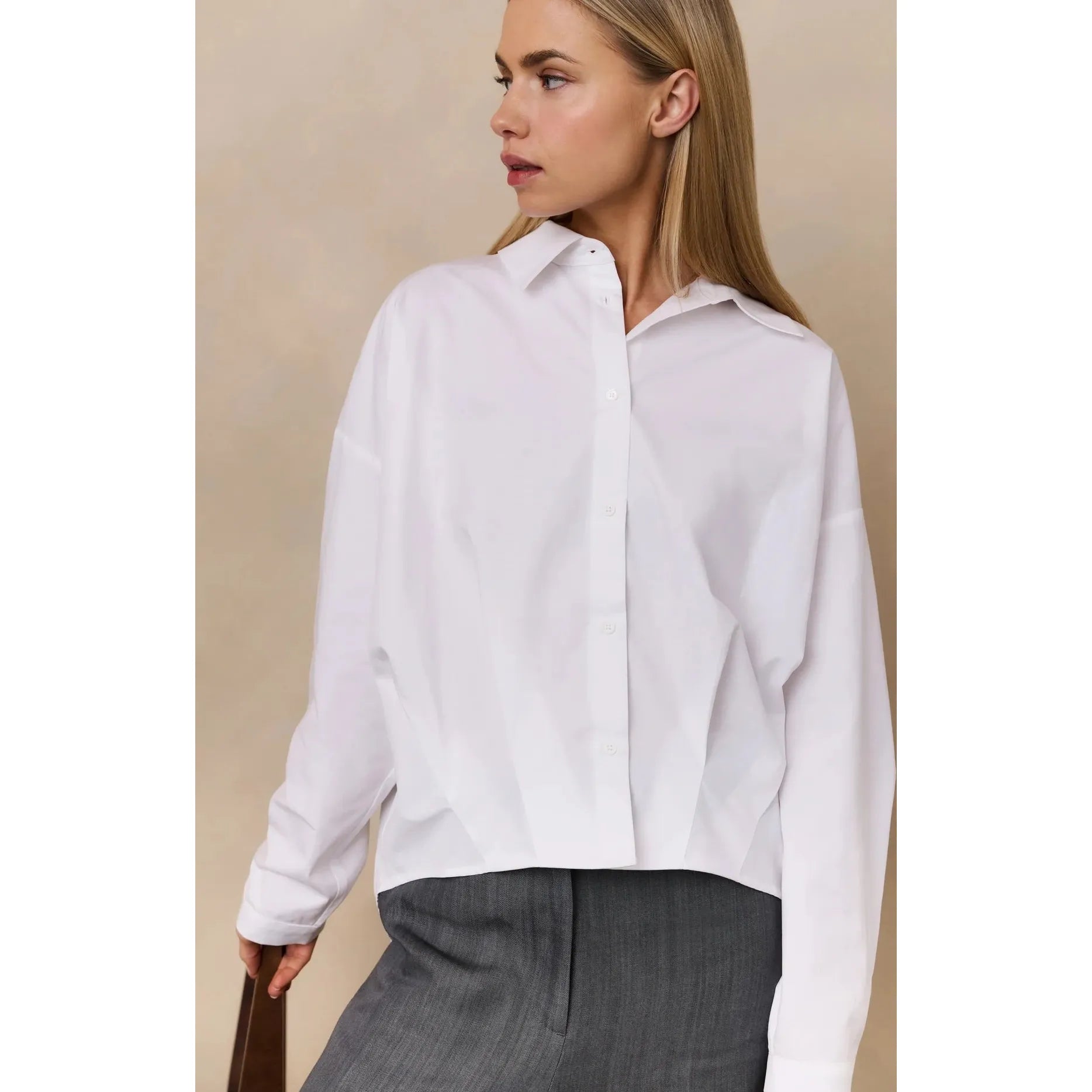 Poplin Blouse with front pleat details & Classic Collar