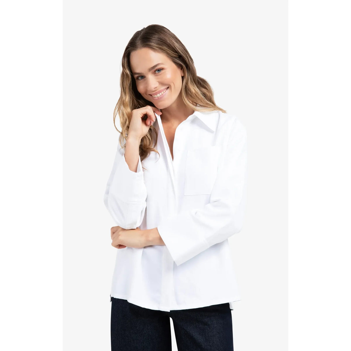 Soft oversized blouse with wide cuffs and chest pocket
