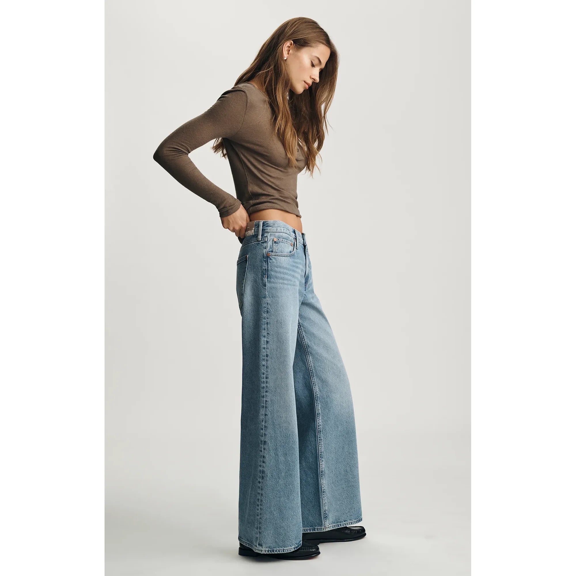 Sandy Wide Leg Jeans | Low Rise | Mid Used Classic Denim