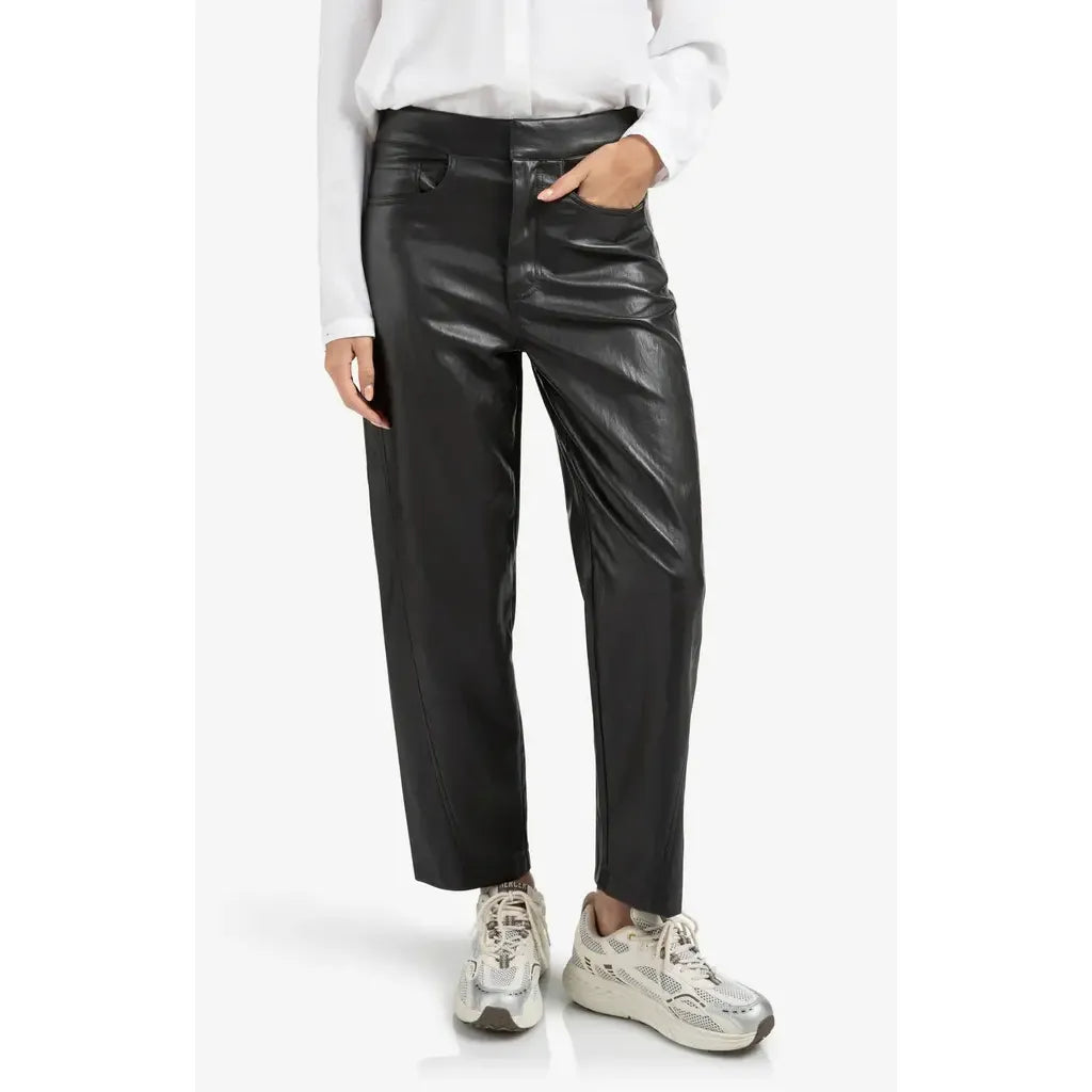 Faux leather Carrot Fit Trousers