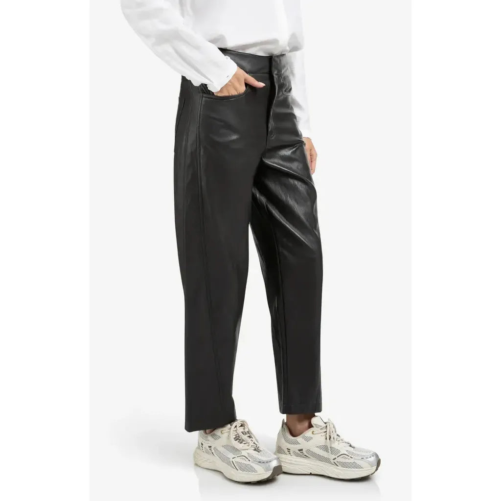 Faux leather Carrot Fit Trousers